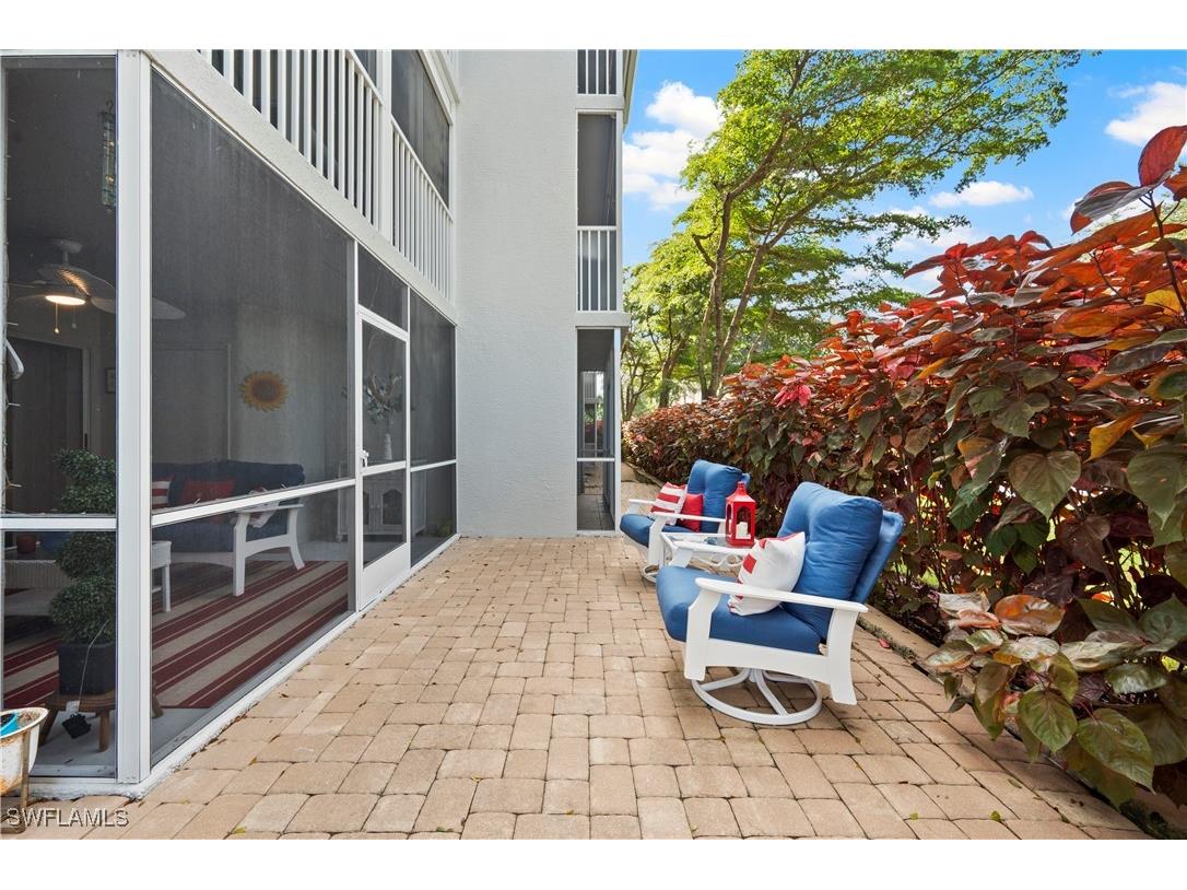 585 Club Side Drive #3-104 Naples FL 34110 225078162 image18