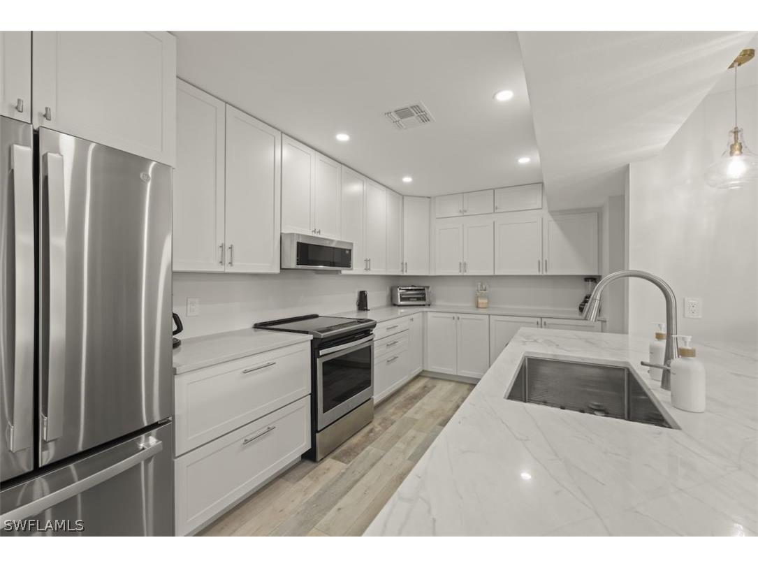 585 E Gulf Drive #A2 Sanibel FL 33957 226009206 image9
