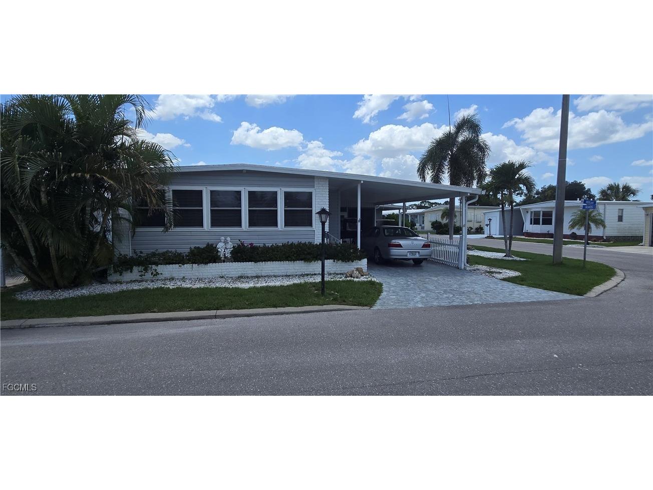 585 Hogan Drive North Fort Myers FL 33903 2025002355 image1