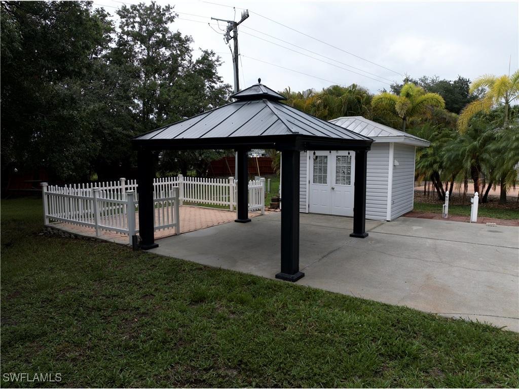 5850 Maplewood Court Fort Myers FL 33905 225052066 image8