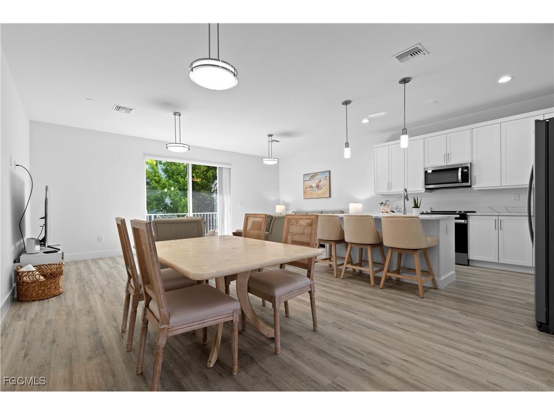 5851 Shell Cove Drive #102A Cape Coral FL 33914 2025005770 image10