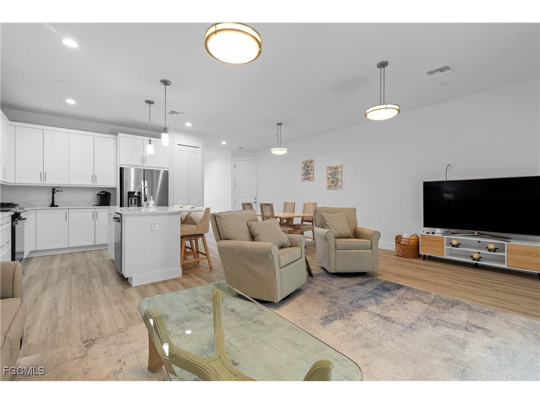 5851 Shell Cove Drive #102A Cape Coral FL 33914 2025005770 image13