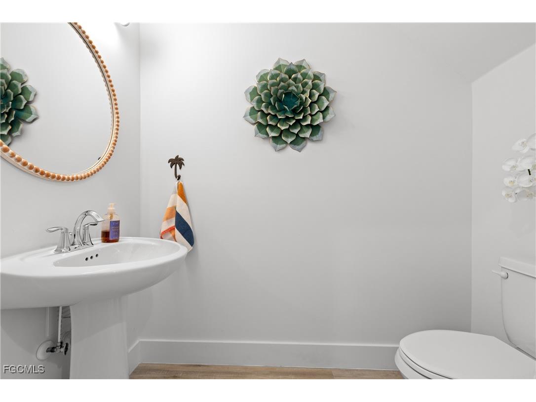 5851 Shell Cove Drive #102A Cape Coral FL 33914 2025005770 image7