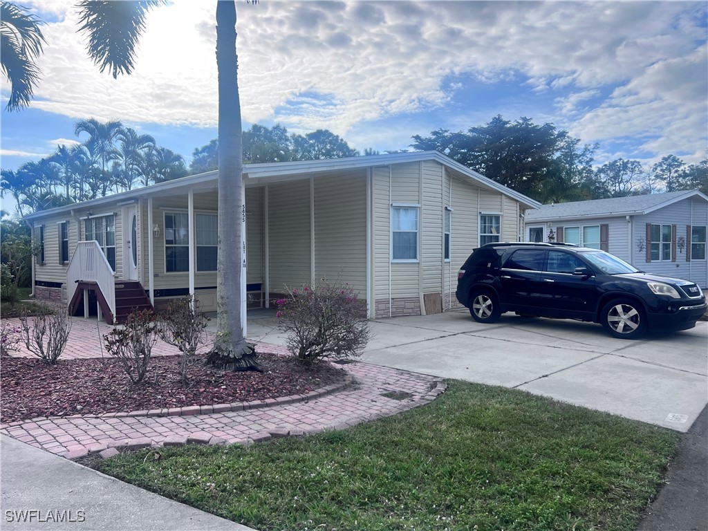 5855 Brightwood Drive Fort Myers FL 33905 225021504 image1