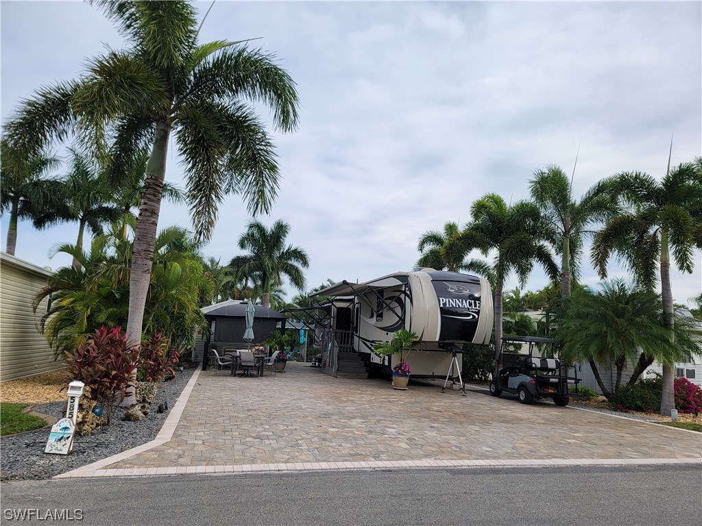 5855 Burrwood Court Fort Myers FL 33905 224001075 image1