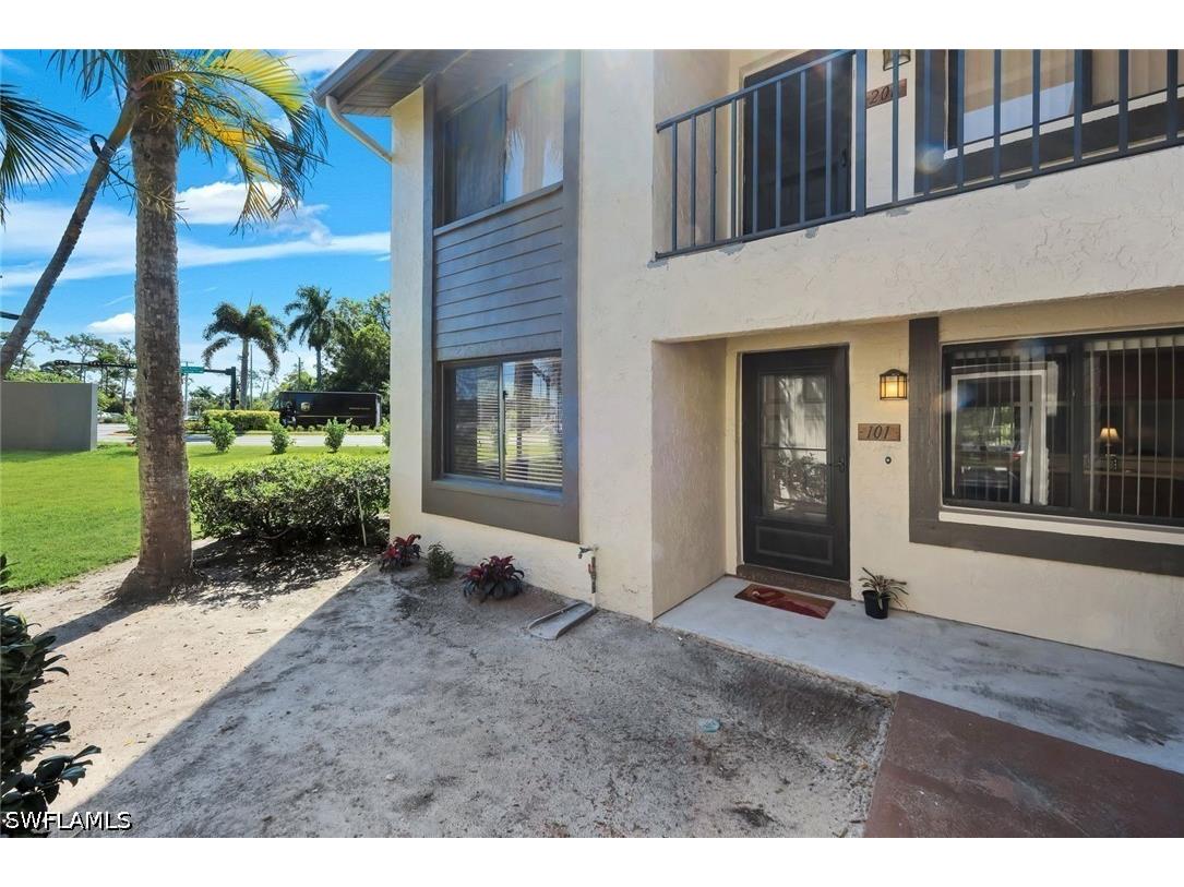5857 Rattlesnake Hammock Road #101 Naples FL 34113 226018228 image3