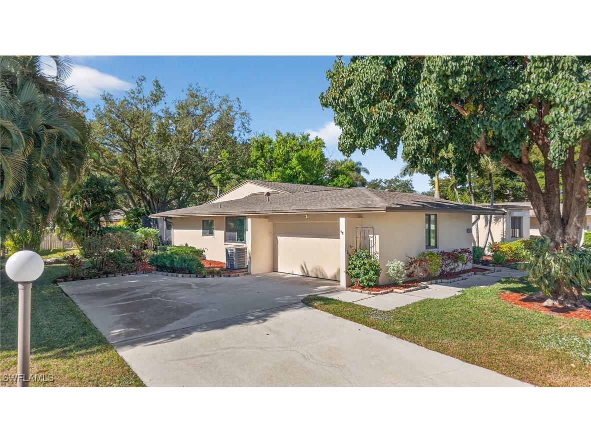 5857 Wyldewood Lakes Court Fort Myers FL 33919 226001950 image1