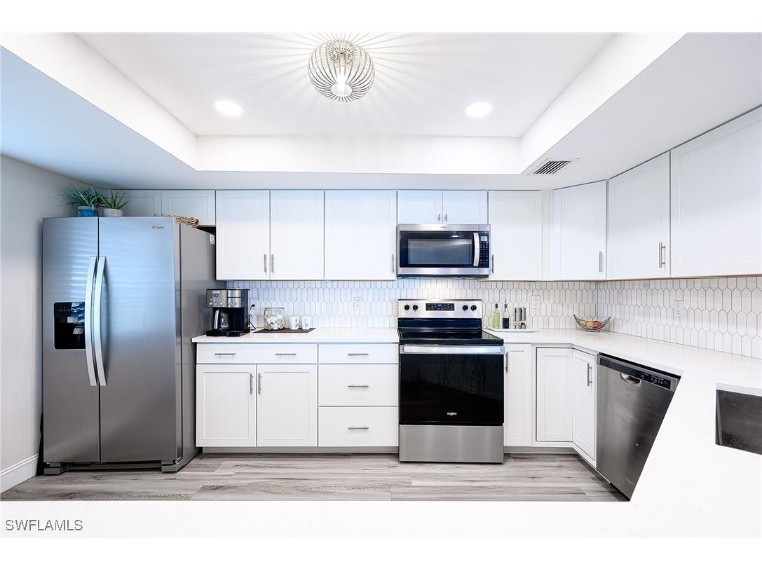 586 Beachwalk Circle #O-205 Naples FL 34108 225050465 image6