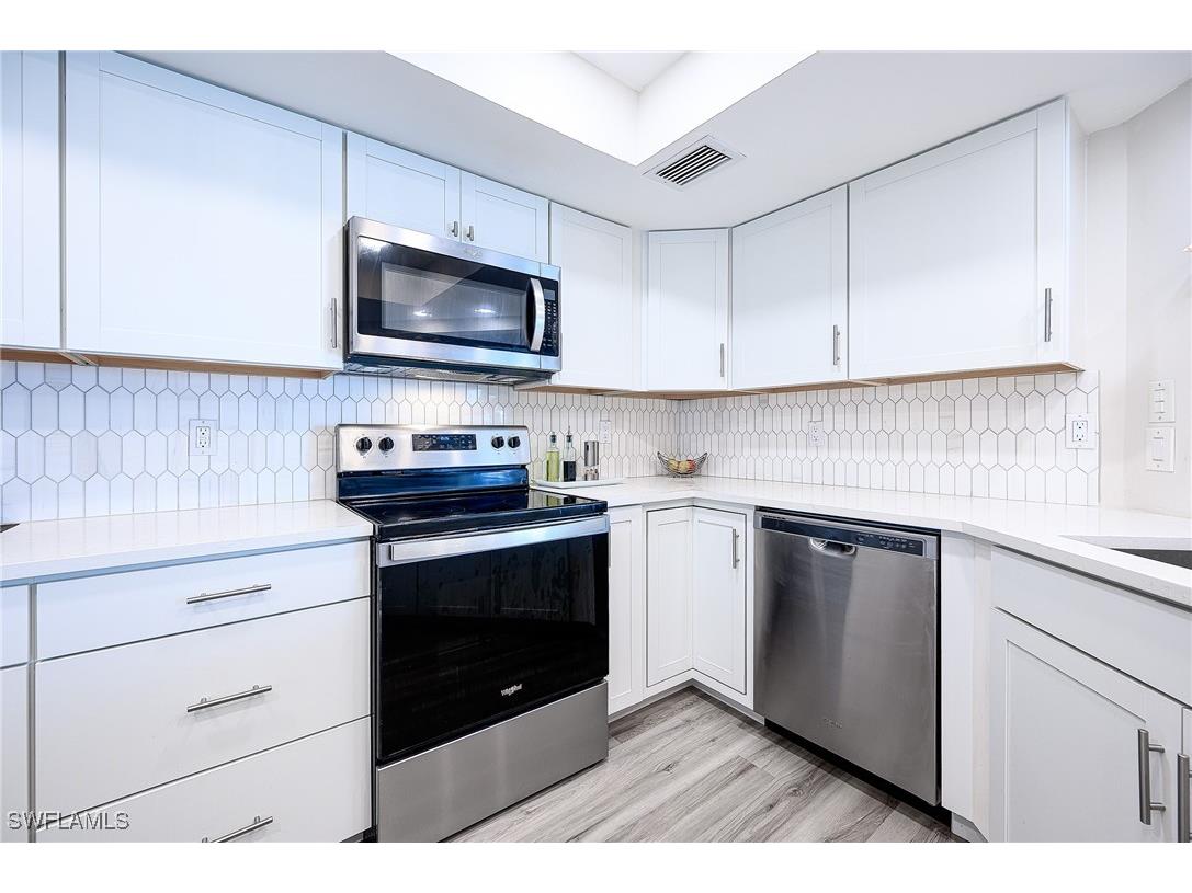 586 Beachwalk Circle #O-205 Naples FL 34108 225050465 image7