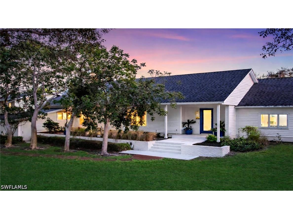 586 Yucca Road Naples FL 34102 225083200 image1