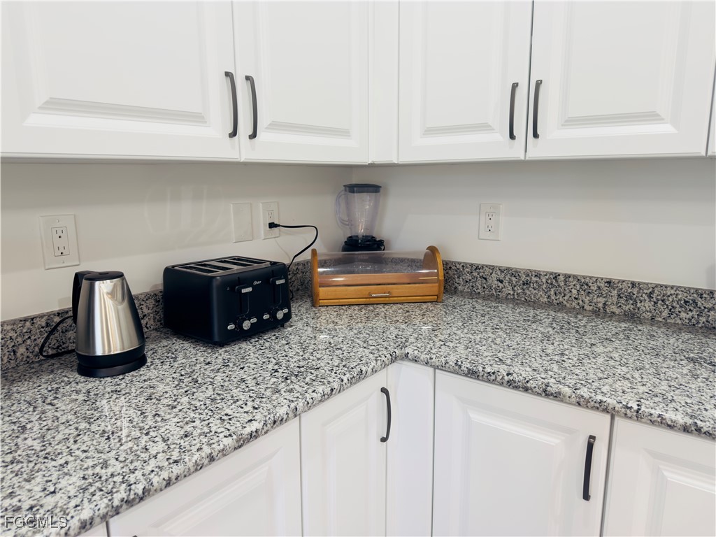 5865 Shell Cove Drive #105 Cape Coral FL 33914 2025017574 image9