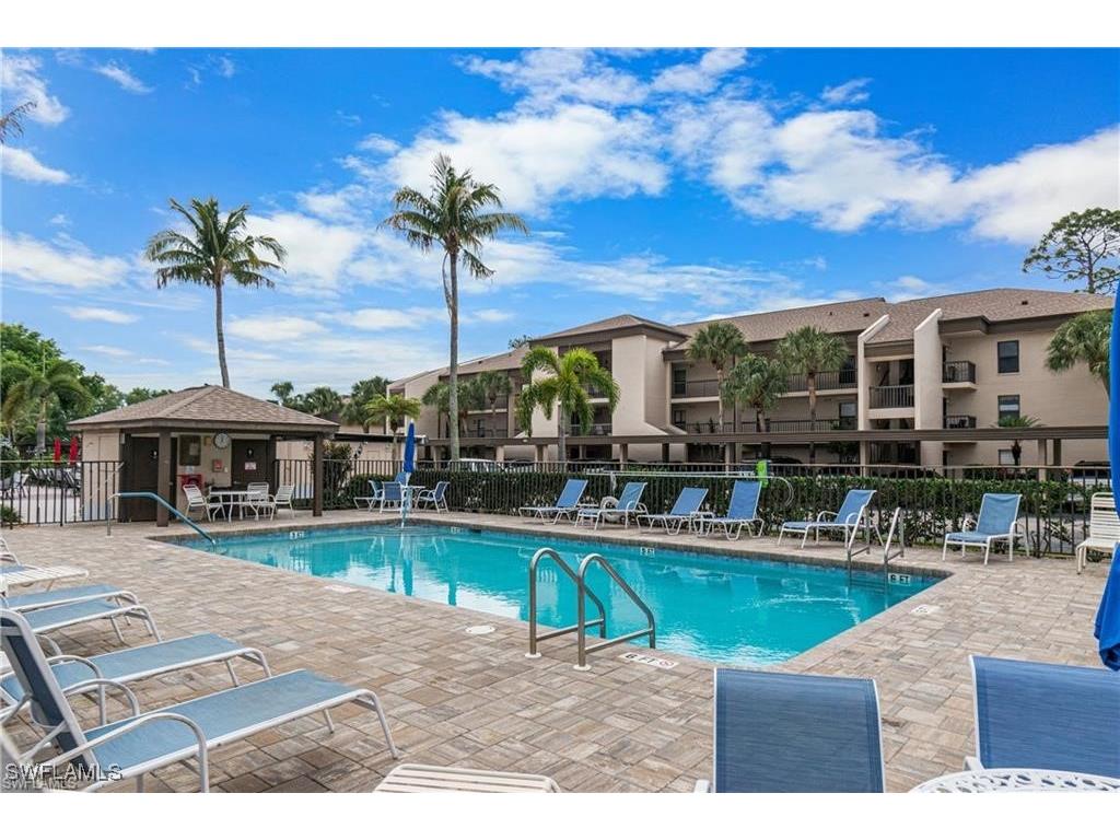 5865 Trailwinds Drive #613 Fort Myers FL 33907 224081342 image1