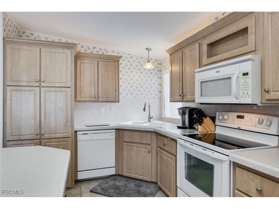 5867 Brightwood Drive E #A16 Fort Myers FL 33905 2025010662 image13