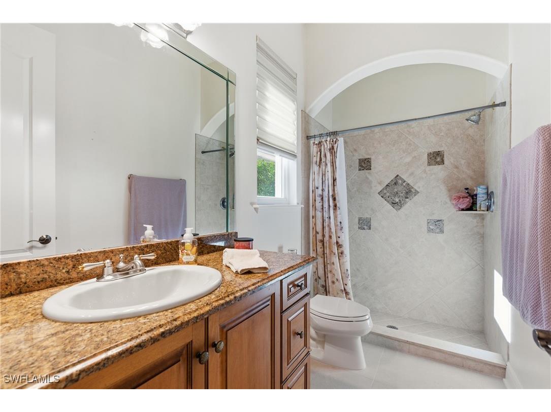 5867 Marble Court Naples FL 34110 226003403 image30