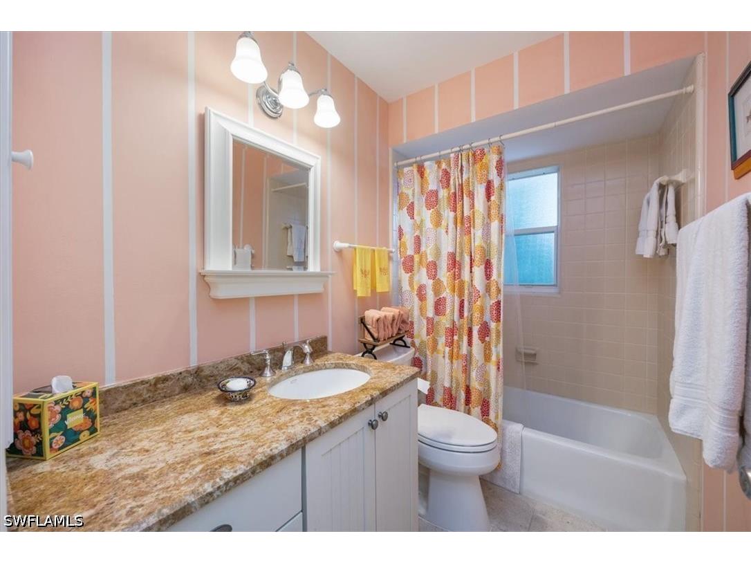 587 Parkwood Lane Naples FL 34103 226019255 image17