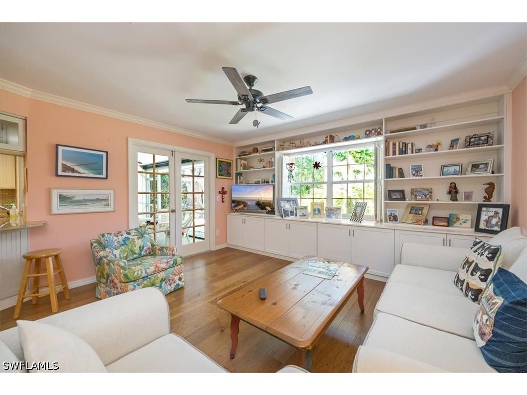 587 Parkwood Lane Naples FL 34103 226019255 image4
