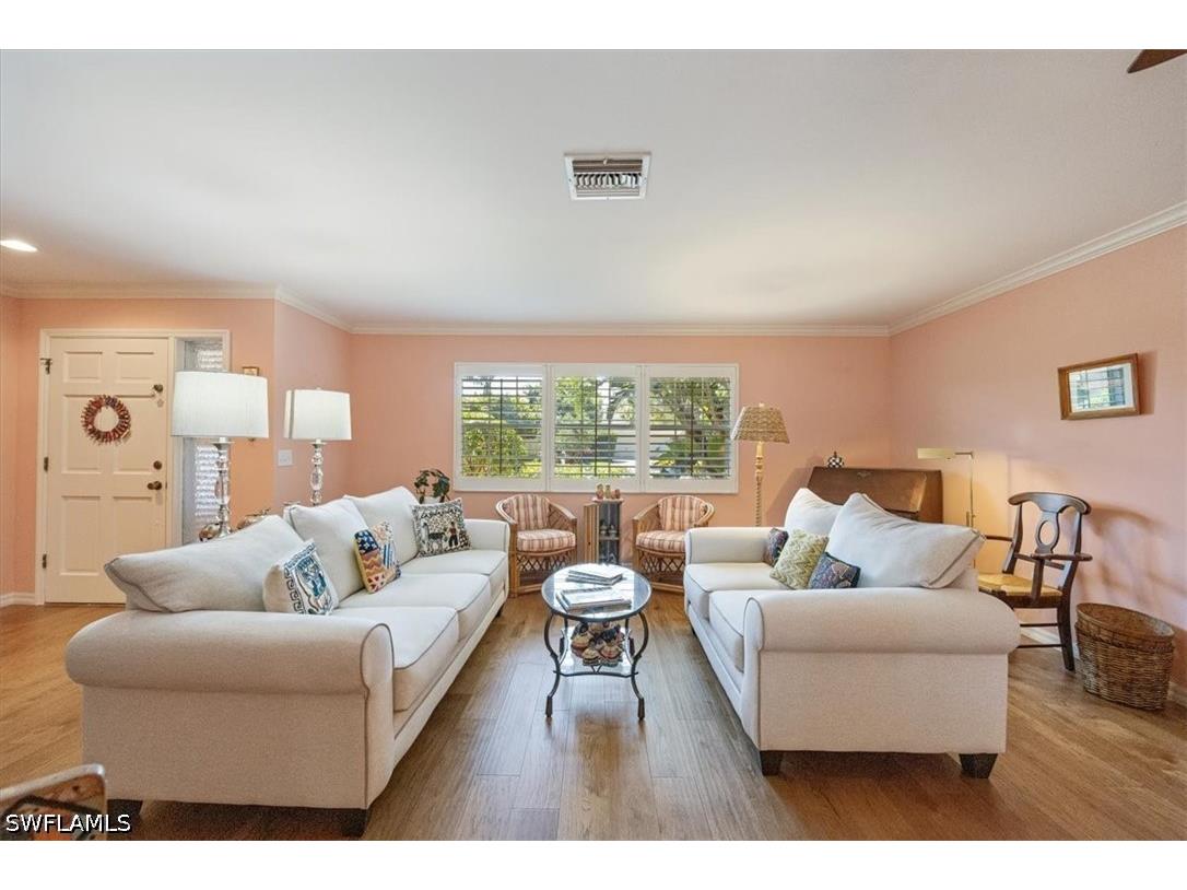 587 Parkwood Lane Naples FL 34103 226019255 image5
