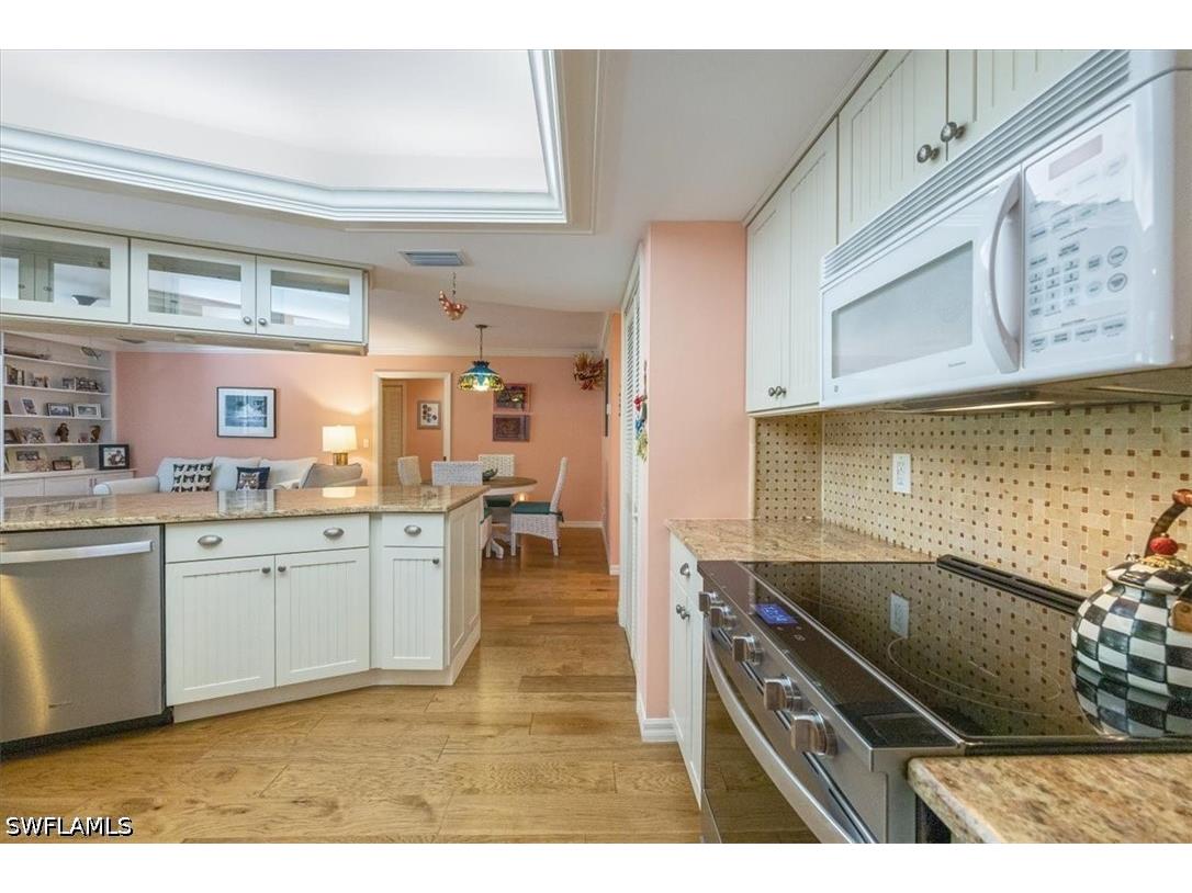 587 Parkwood Lane Naples FL 34103 226019255 image8