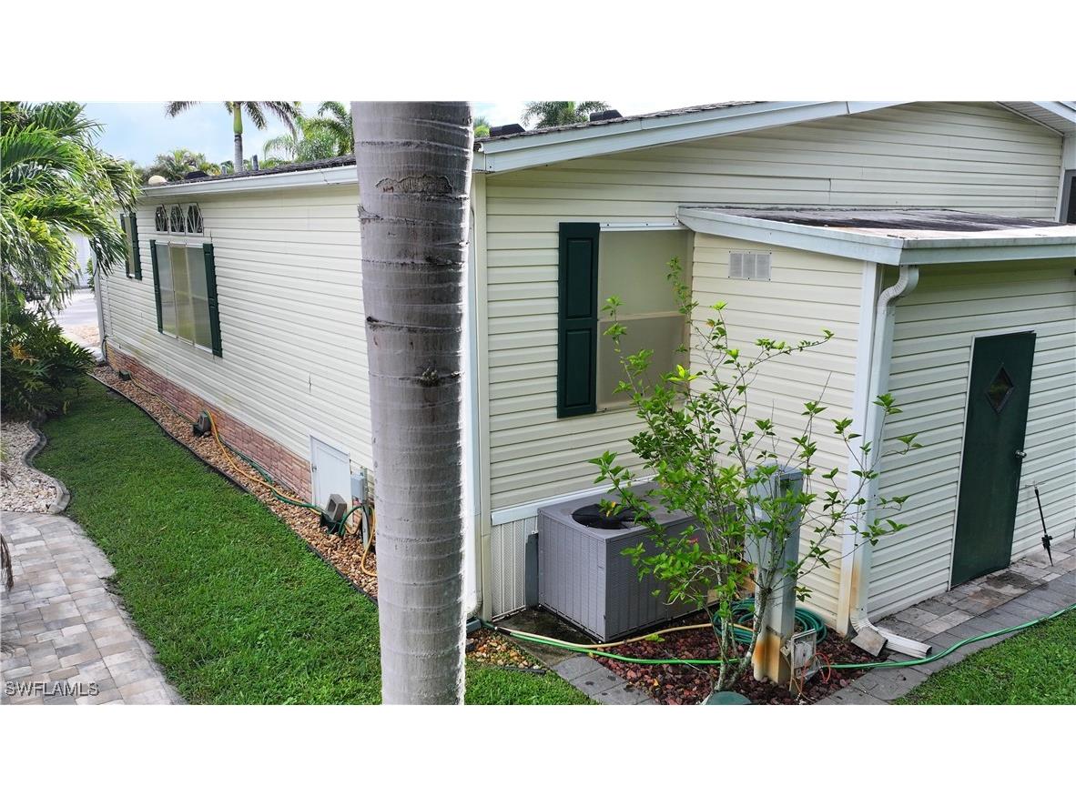 5870 Burrwood Court Fort Myers FL 33905 225068040 image8