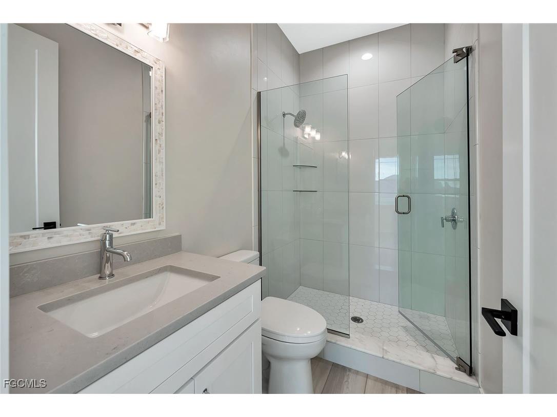 5870 Shell Cove Drive Cape Coral FL 33914 2025005603 image34