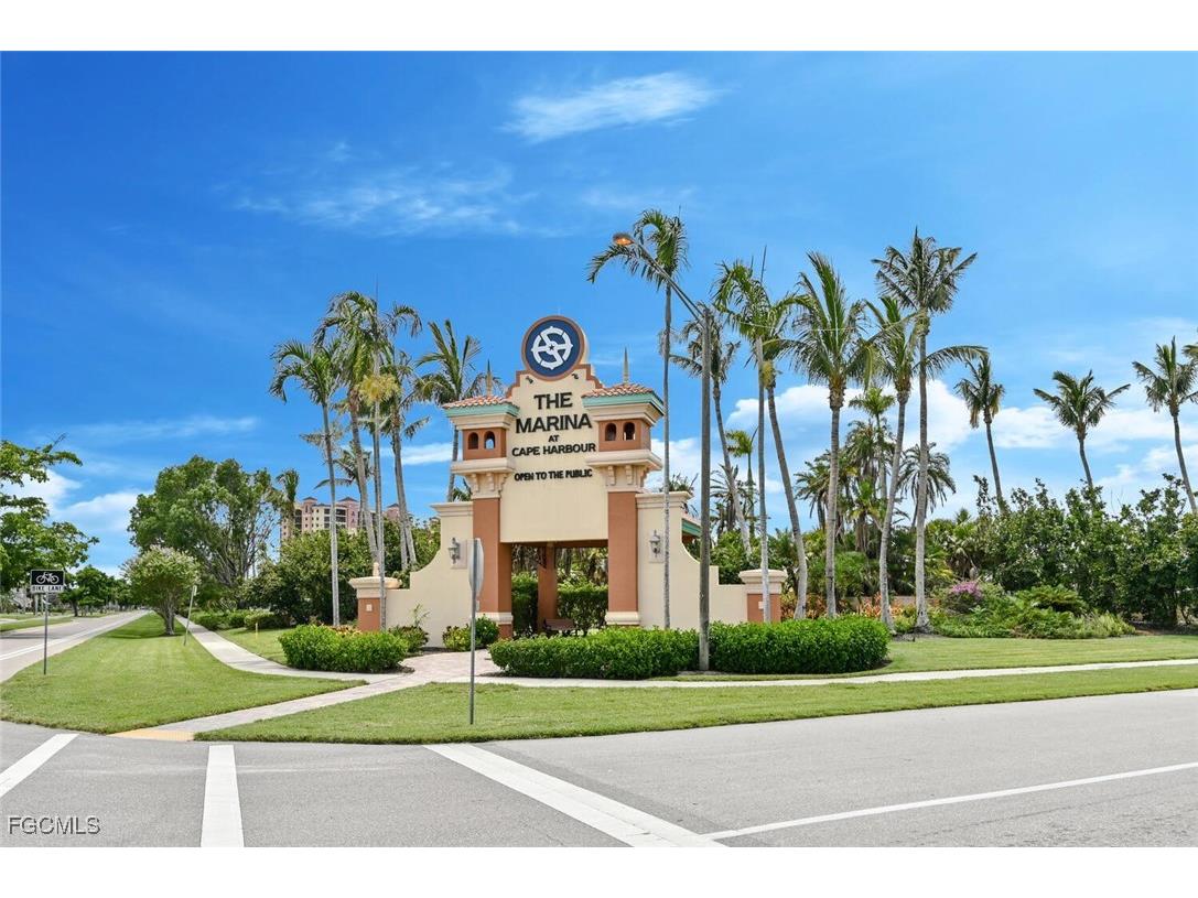 5870 Shell Cove Drive Cape Coral FL 33914 2025005603 image48