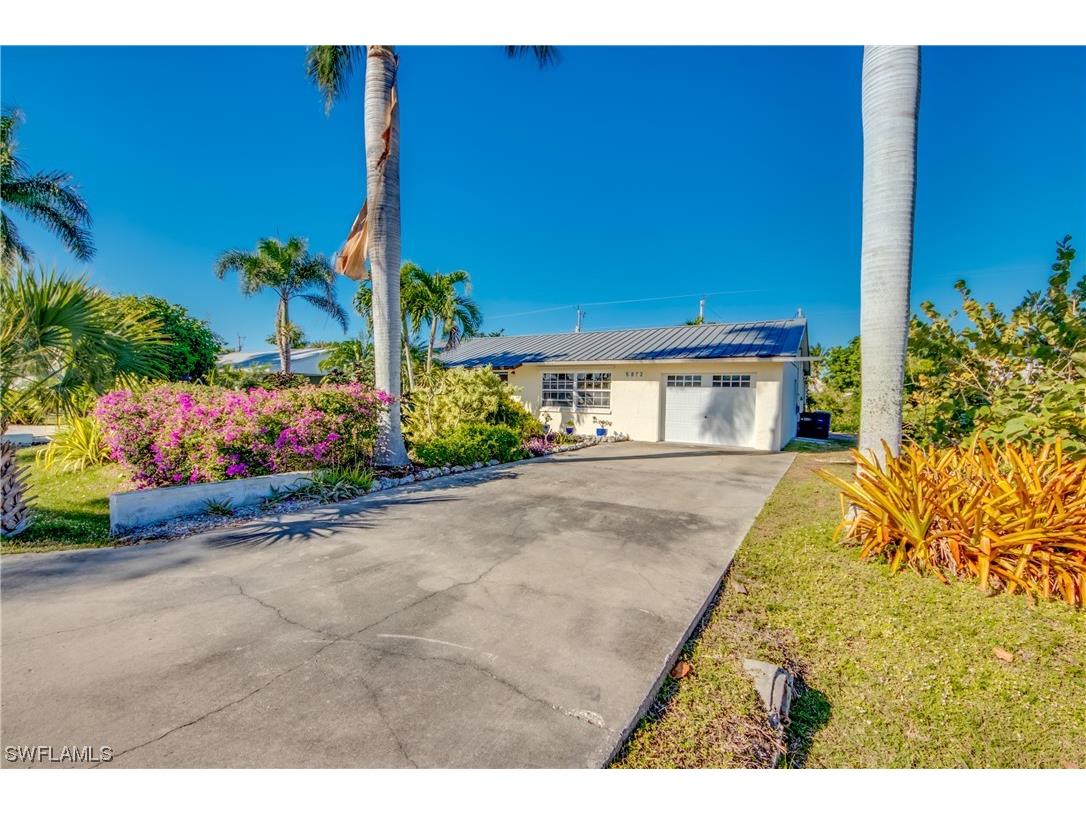 5872 Bonita Road Bokeelia FL 33922 223093486 image1