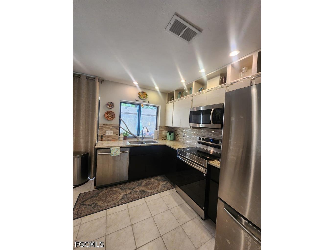5873 Wyldewood Lakes Court Fort Myers FL 33919 2026015233 image8