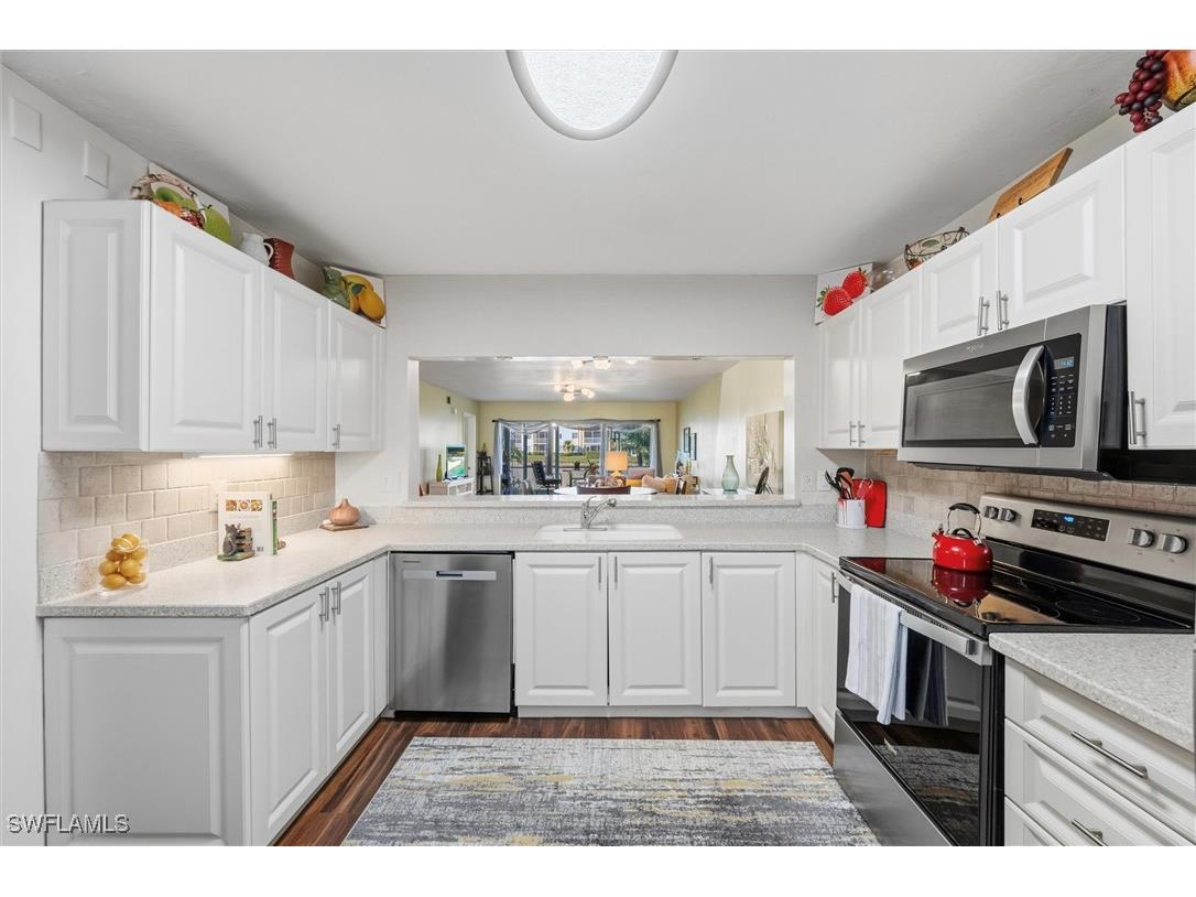 5875 Cobblestone Lane #D105 Naples FL 34112 225079576 image14