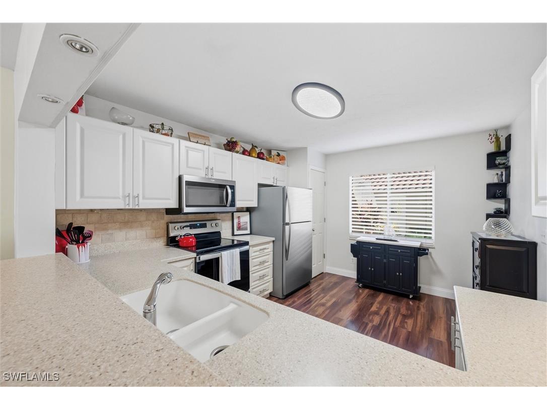 5875 Cobblestone Lane #D105 Naples FL 34112 225079576 image15