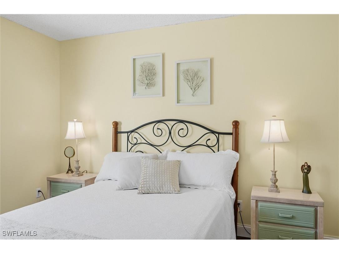 5875 Cobblestone Lane #D105 Naples FL 34112 225079576 image26