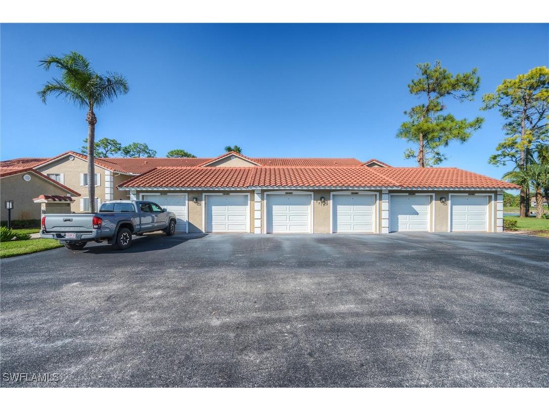 5875 Cobblestone Lane #D105 Naples FL 34112 225079576 image33