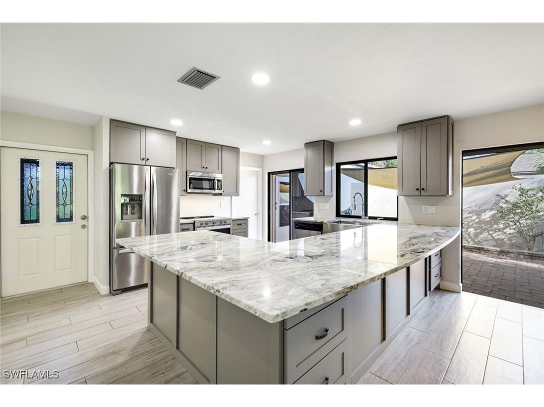 5878 Key Lime Way Fort Myers FL 33919 225039745 image1