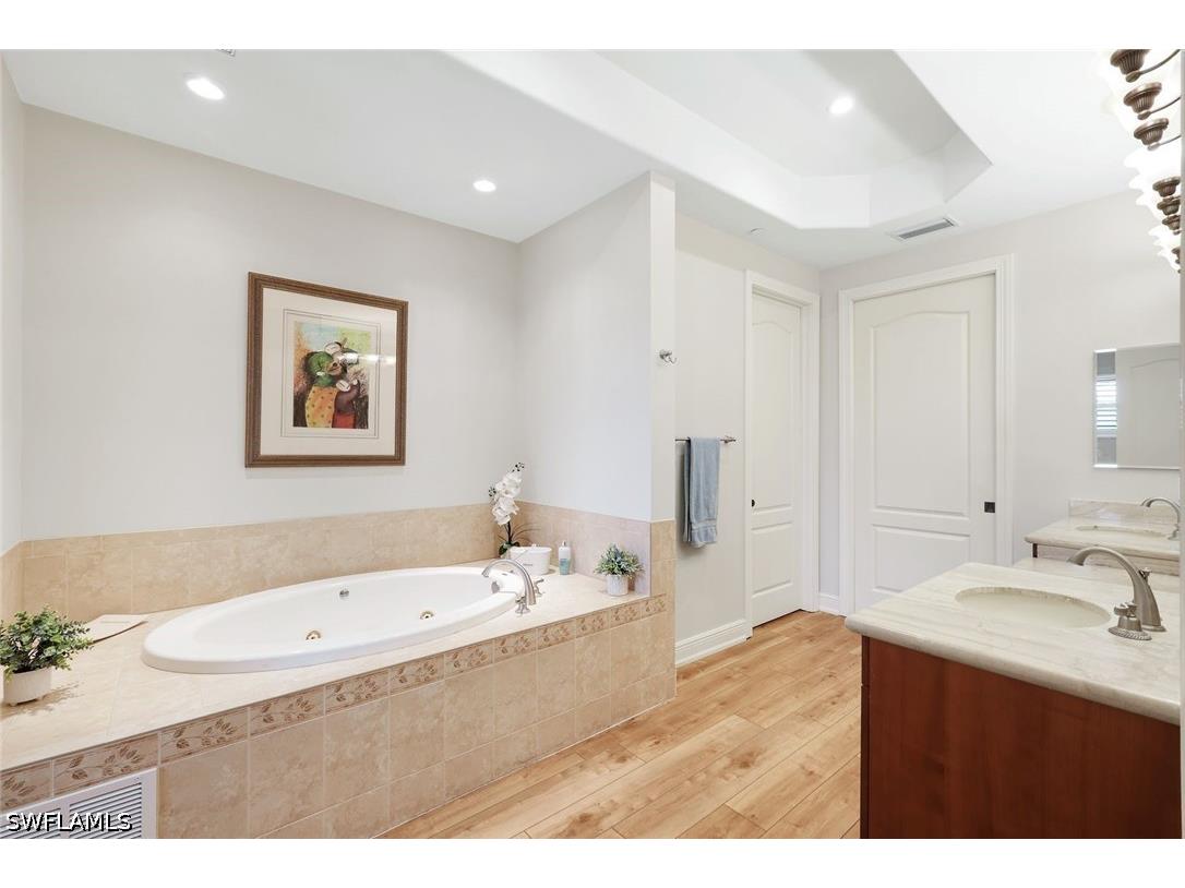 588 Avellino Isles Circle #20101 Naples FL 34119 226020673 image21