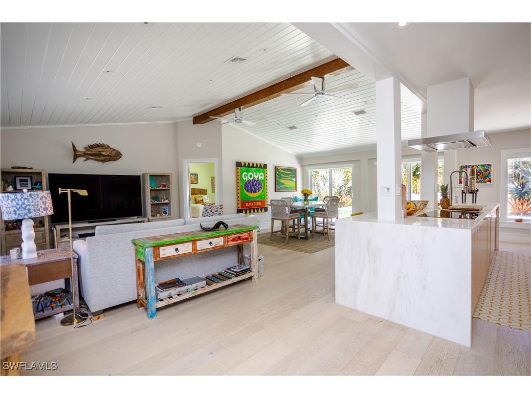 5880 Shady Oaks Lane Naples FL 34119 225049629 image1