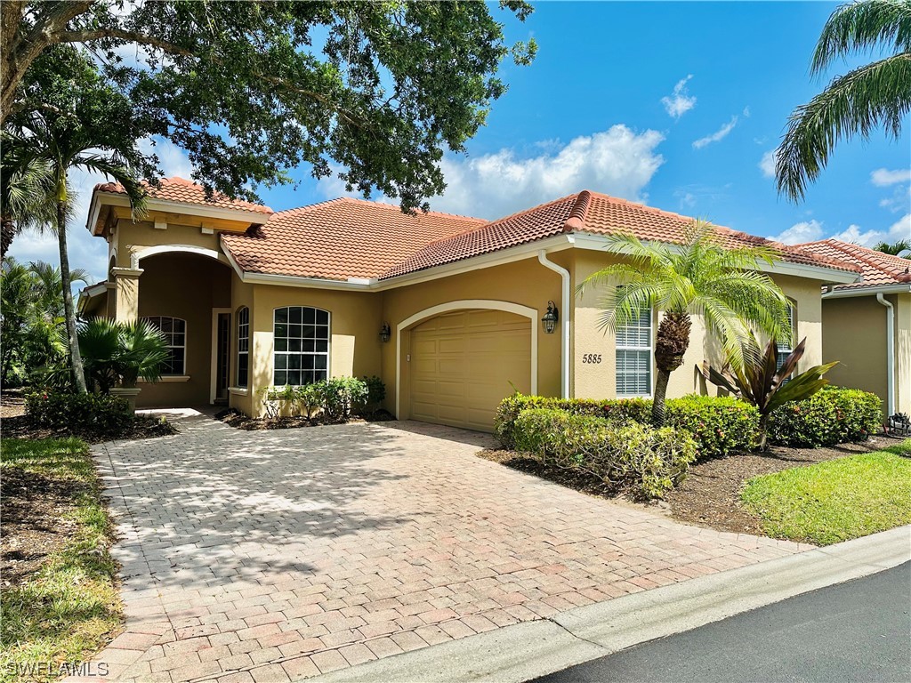 5885 Paradise Circle #3-25 Naples FL 34110 223025322 image1