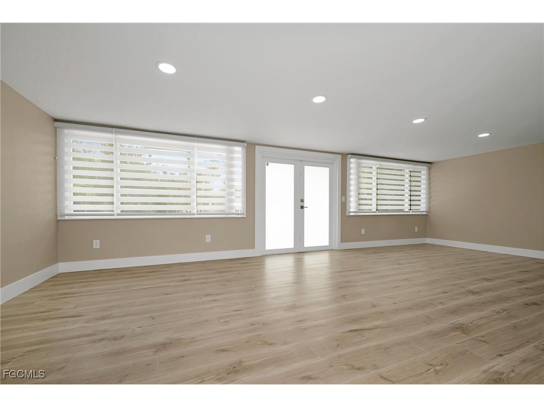 5885 Pine Tree Drive Sanibel FL 33957 2025004922 image13