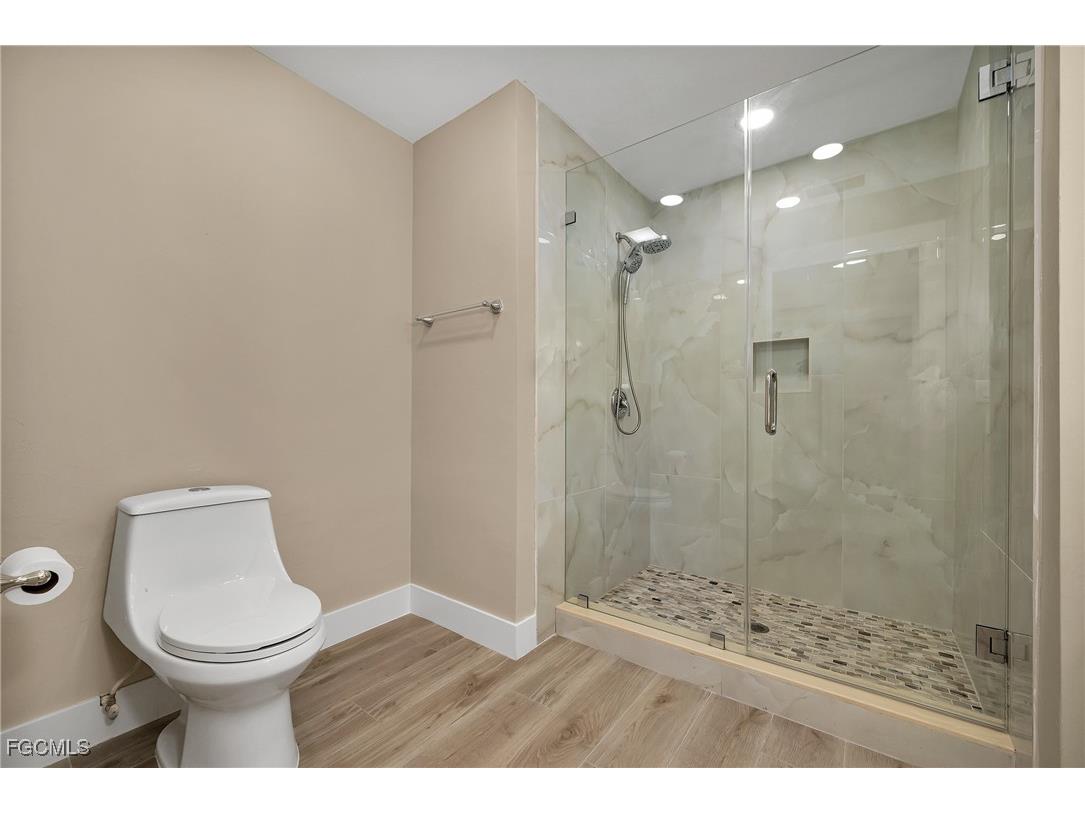 5885 Pine Tree Drive Sanibel FL 33957 2025004922 image30