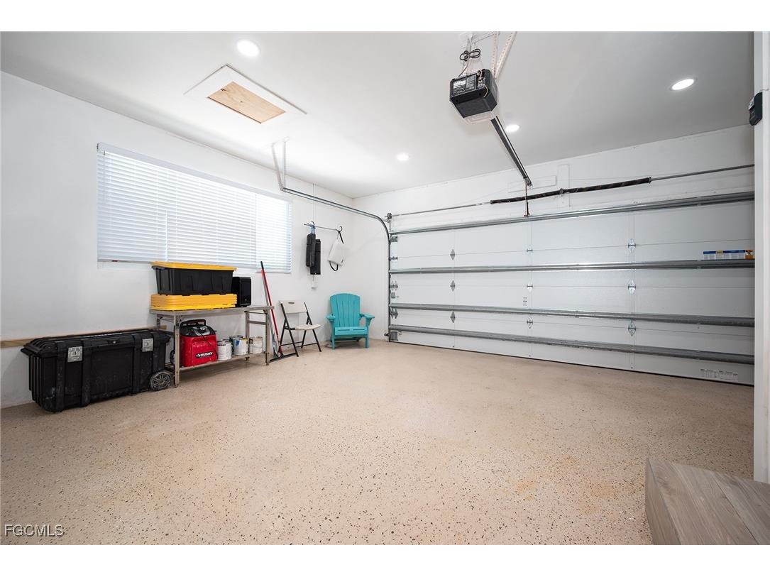 5885 Pine Tree Drive Sanibel FL 33957 2025004922 image34