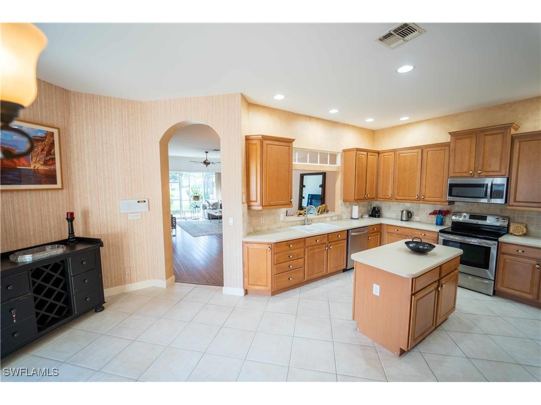 5886 Paradise Circle Naples FL 34110 225067701 image4