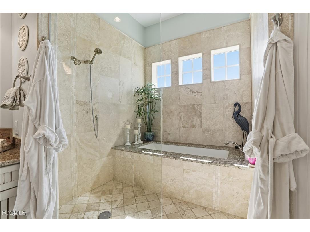 5886 Shell Cove Drive Cape Coral FL 33914 2025016923 image25