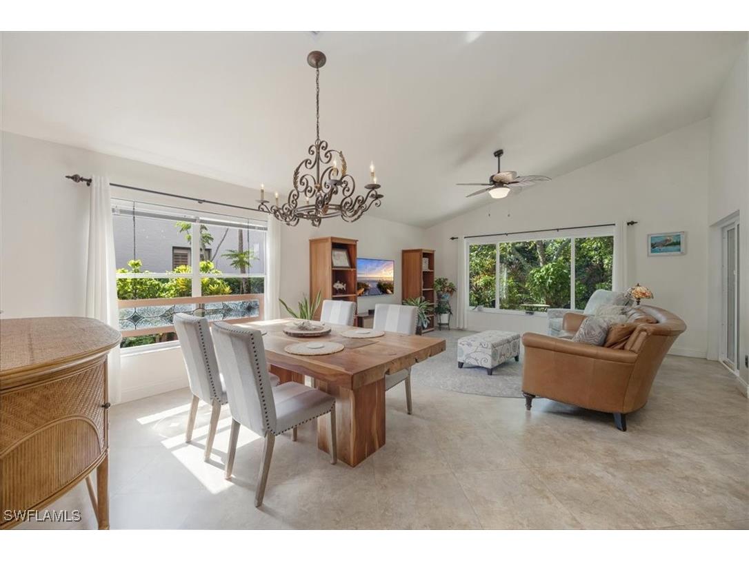 5886 Westbourgh Court Naples FL 34112 226001766 image4