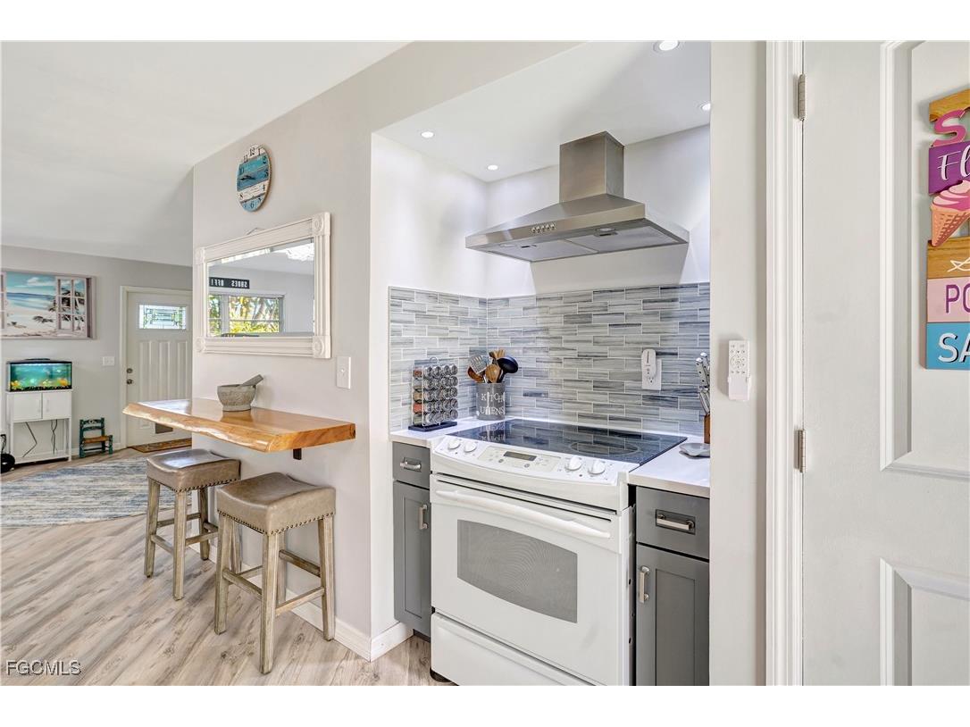 5887 Kingfish Road Bokeelia FL 33922 2025021787 image10