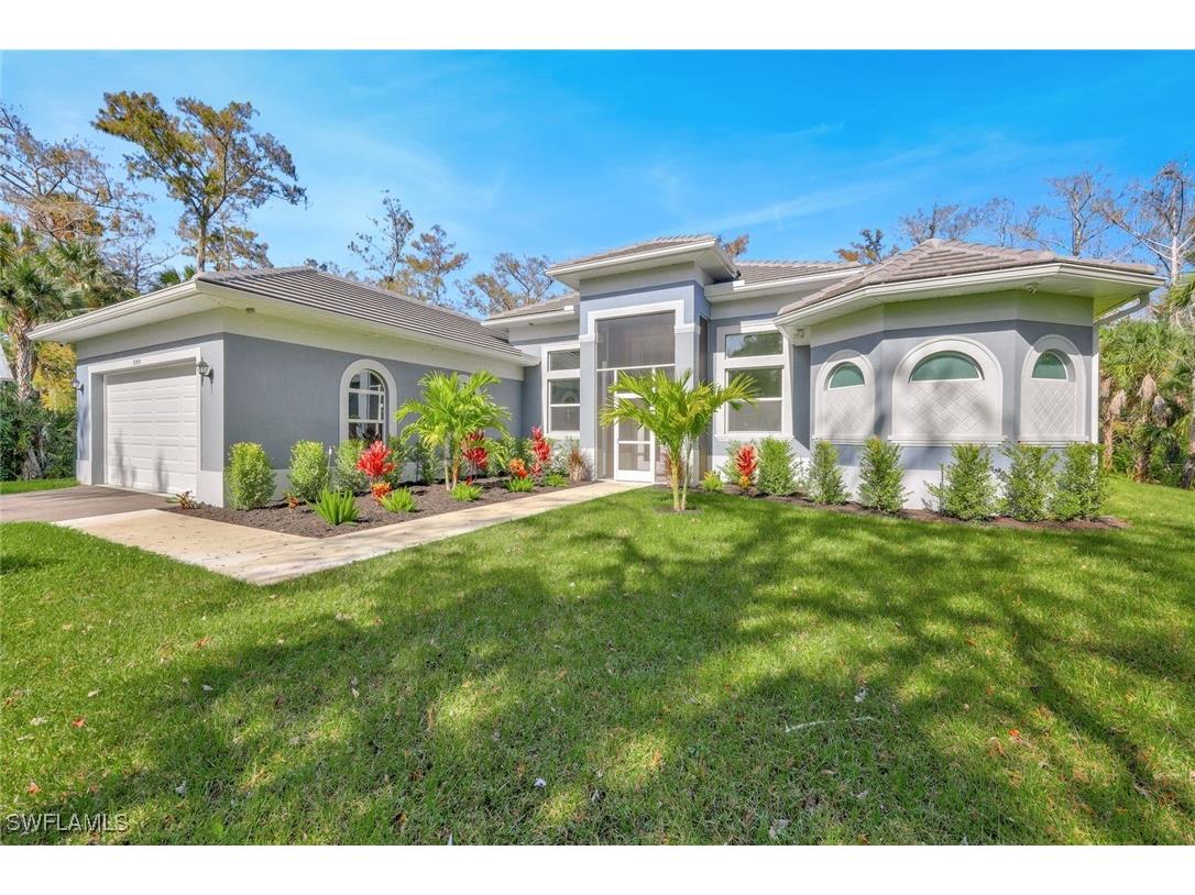 589 12th Avenue NW Naples FL 34120 225075857 image1