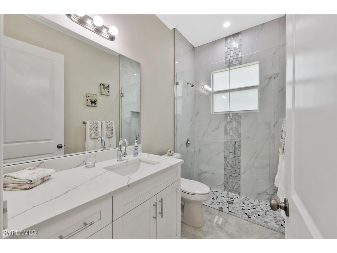 589 12th Avenue NW Naples FL 34120 225075857 image14