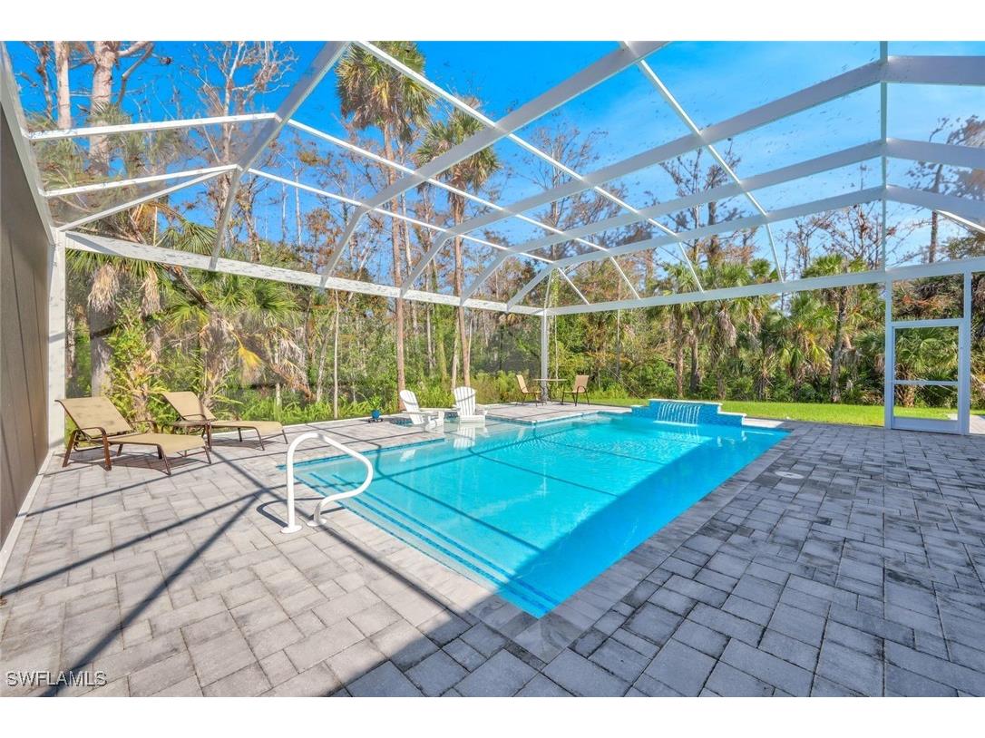 589 12th Avenue NW Naples FL 34120 225075857 image22