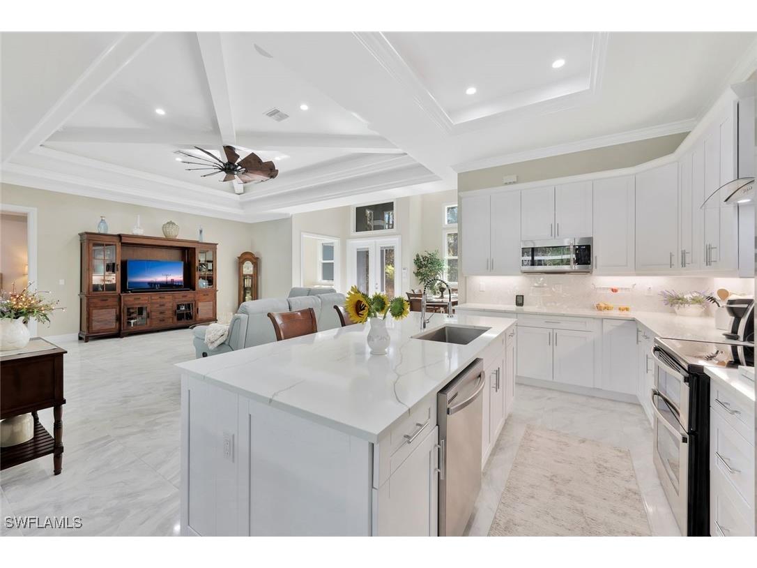 589 12th Avenue NW Naples FL 34120 225075857 image8