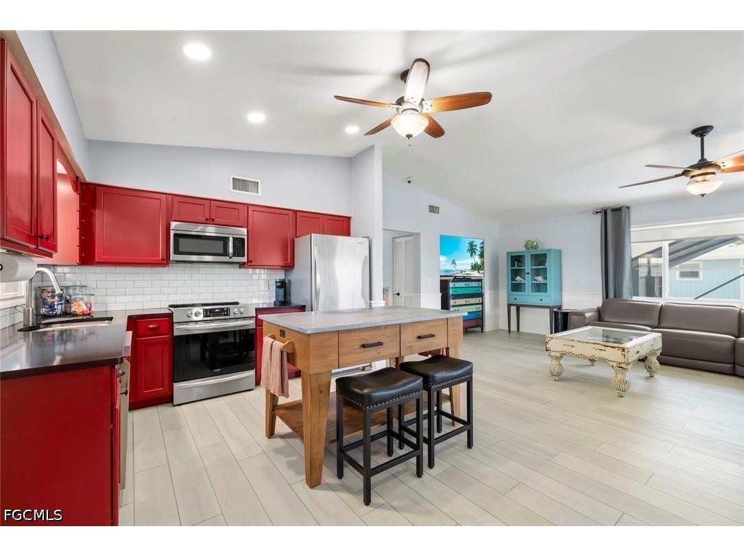 589 Rabbit Road Sanibel FL 33957 2026019677 image6