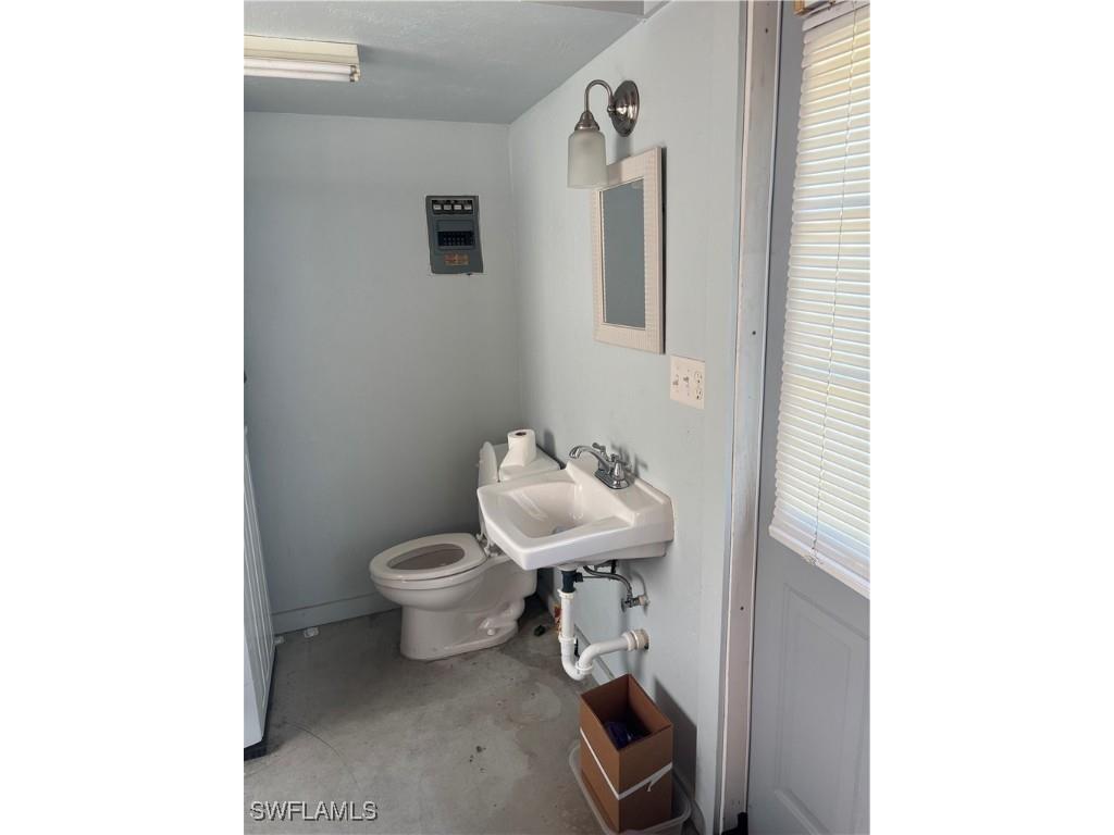 5890 Maplewood Ct. Fort Myers FL 33905 225075067 image12