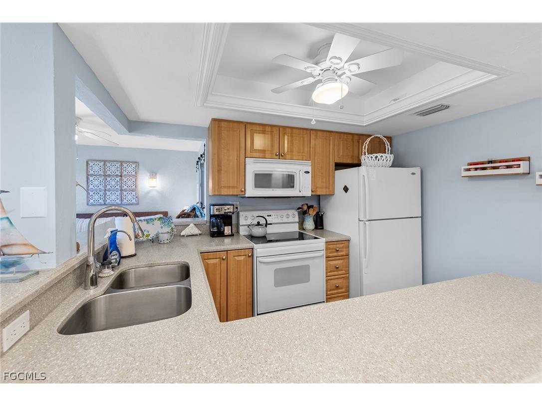 5890 Trailwinds Drive #522 Fort Myers FL 33907 2026011797 image9