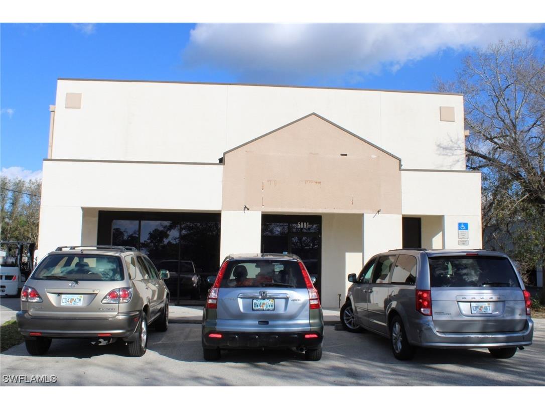 5891 Country Lakes Drive Fort Myers FL 33905 224012764 image1